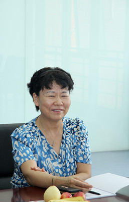 【创先争优 联系点在行动】张桂林副校长参加外国语学院大英党支部