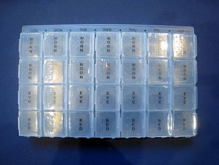 体贴的设计:美国超人性化药盒(组图)