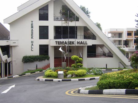 新加坡国家大学