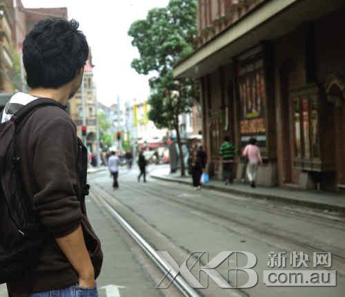 80后的大男孩很忌讳跟人讲起当年的经历 80后的大男孩很忌讳跟人讲起当年的经历