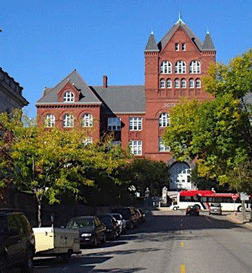 威斯康辛大学 威斯康辛大学