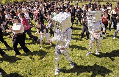 “变形金刚”大闹澳洲墨尔本大学 “变形金刚”大闹澳洲墨尔本大学