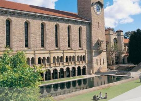 西澳大学