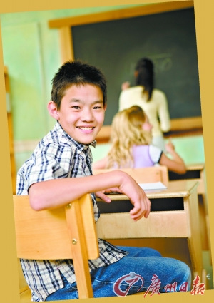13岁广州男孩吴比叩响英国伊顿公学的大门 13岁广州男孩吴比叩响英国伊顿公学的大门