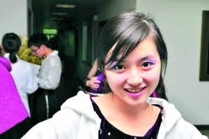 美女博士黄蕊希望学成归国为眼科专业服务。