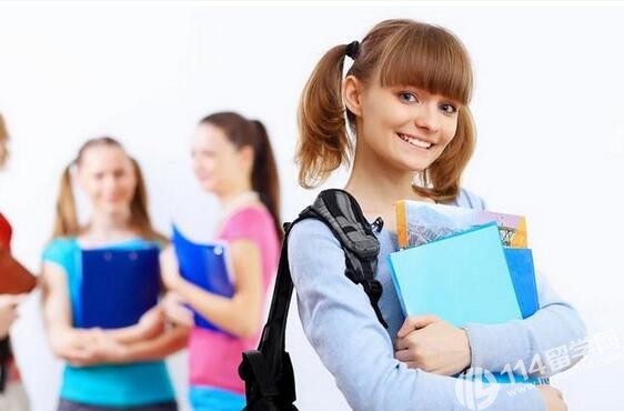 美国留学读上海外国语大学美国名校预科班要多少钱？
